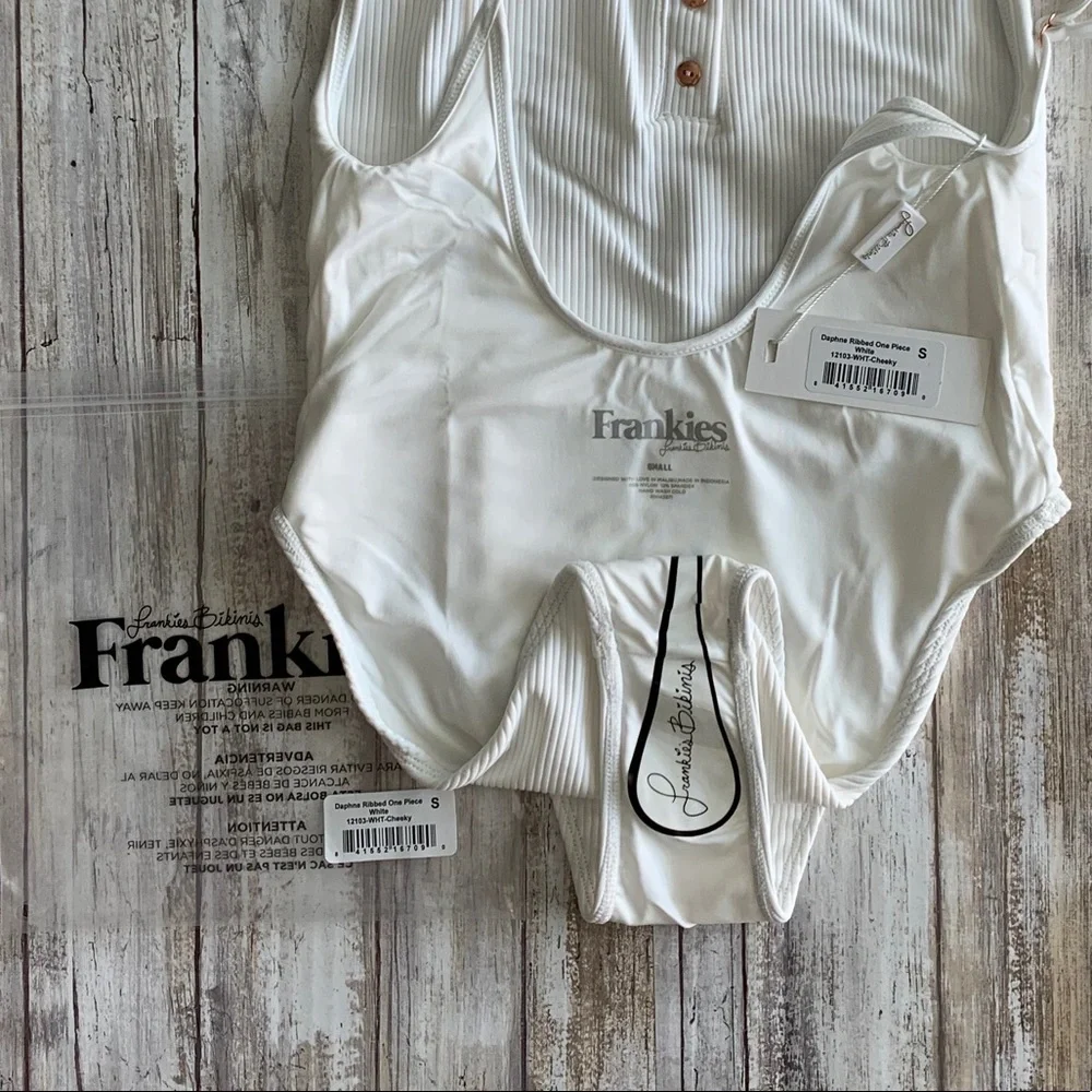 frankie’s bikinis